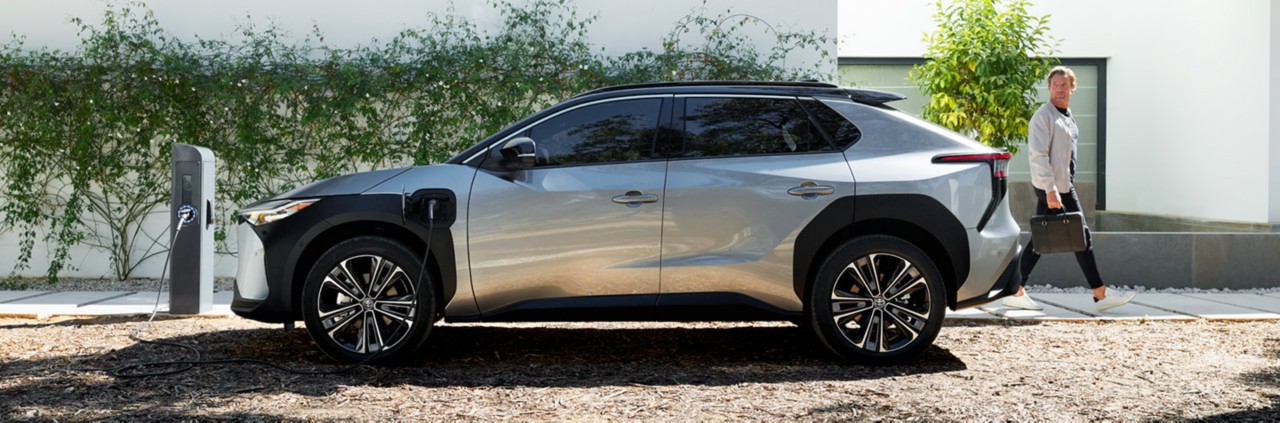 toyota-electrified-battery-powered-header-2021